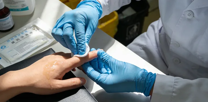 湄潭亲子鉴定现场采样